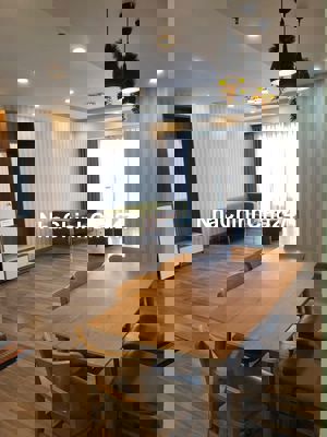 CHÍNH CHỦ - ĐANG TRỐNG 1 CĂN CHUNG CƯ Ở GO NGUYỄN THỊ THẬP SIÊU XINH