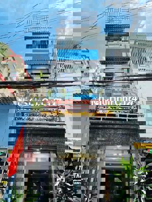 Cần bán nhà hẻm xe tải thông chính chủ