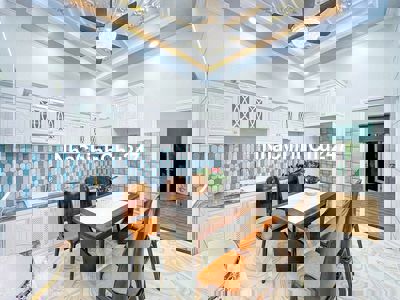 CHỦ ĐANG CẦN TIỀN MUỐN BÁN CĂN NHÀ ĐẸP GIÁ NGỢP