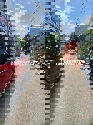 Chính chủ Bán lô đất ngay gần Vinhomes quận 9.