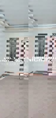 Nhà nhỏ Chính chủ 30m2 sát chợ Phú Lâm hẻm 80 Tân Hòa Đông