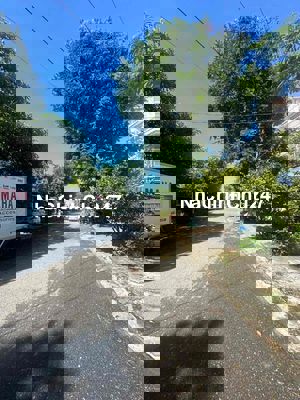 Chính chủ gửi bán lô đất mặt tiền Lê Duy Lương