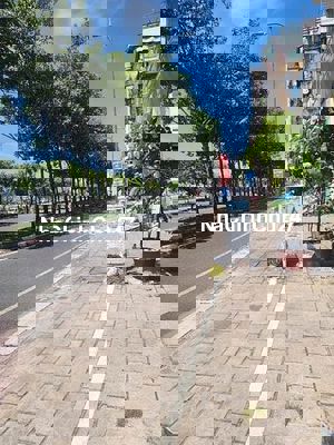 Cần bán nhà chính chủ 960 MT Võ Văn Kiệt , Dt 136 m2 .Giá 25 tỷ TL