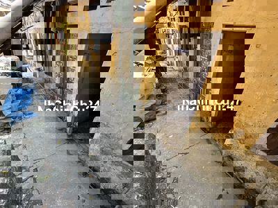 Chia tài sản bán nhà mặt tiền 4.6m diện tích 102m2 sổ đỏ chính chủ