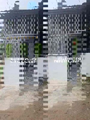 Tôi chính chủ cần bán gấp nhà cấp 4 (4 x 10) giá 289 triệu