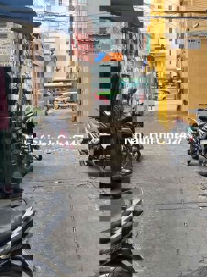 Bán nhà chính chủ  ngang 3 dài 11 dt 33m2 1 lầu  phan đăng lưu Bình T