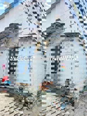 Chính chủ cần bán nhà Mặt Tiền hẽm 1056 Huỳnh Tấn Phát. Quận 7