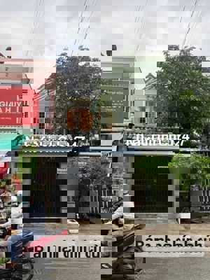 ngay chợ, chốt gấp, không phát sinh làm việc chính chủ nhà bình chánh