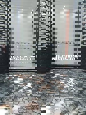 Chính chủ bán nhà DT:4x13,5m2 giá 1 tỳ 18,lửng HBC,TĐ