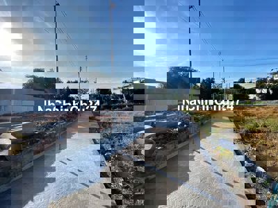 Chủ sang 55,8m2 ( 5x11,2) đất thổ cư 100% mặt tiền nhựa 5m