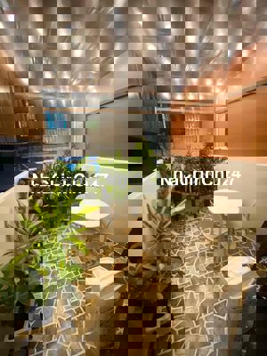 Nhà mới xây, chính chủ, full nội thất xịn, khu an ninh, gần trung tâm