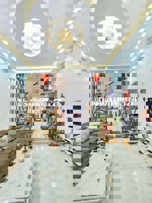 🍀 Chính chủ gửi bán nhà : 3 tầng : Nguyễn Xuân Khoát khu phố