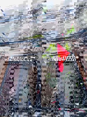 NHÀ PHƯỜNG 1 Q8. CHỦ GẤP BÁN DIỆN TÍCH ĐẸP GIÁ TỐT