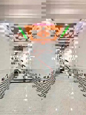 Chủ gấp bán nhà giáp Tân Phú Lê Thúc Hoạch