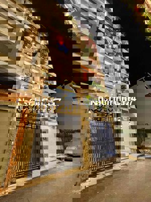 nhà bán ngay chủ gò vấp khu dân cư XD đồng bộ điện nước âm có thag máy