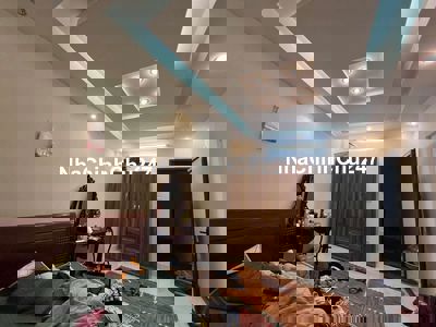 TÔI CHÍNH CHỦ BÁN NHÀ 30M 5 TẦNG VÕ CHÍ CÔNG