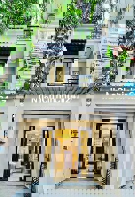 CHỦ KẸT BÁN GẤP NHÀ UNG VĂN KHIÊM BÌNH THẠNH 40m2 GIÁ 1TỶ 980 SỔ RIÊNG