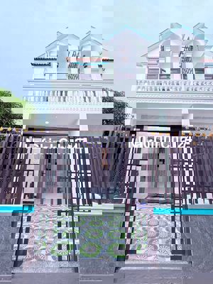 BÁN NHÀ CHÍNH CHỦ SỔ RIÊNG MỚI XÂY GIÁ 1,25 TỶ, 68m2, ĐỨC HÒA, LONG AN