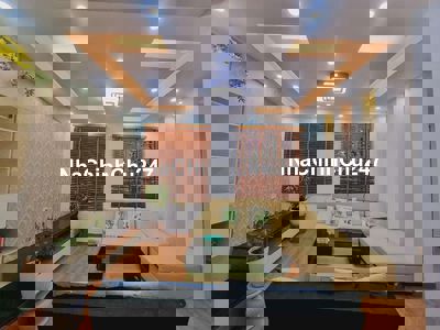 CHÍNH CHỦ BÁN DT 75M .TRUNG TÂM Ô CHỢ DỪA ĐỐNG ĐA