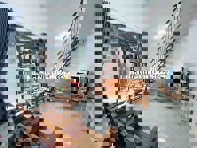 Chính chủ cần bán rẻ nhà gác lửng mê đúc kiệt ô tô thông 382/tôn đản