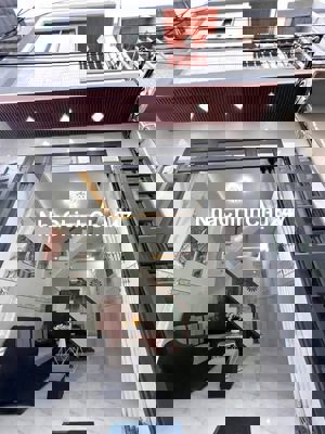 CHÍNH CHỦ BÁN NHÀ MỚI 100%, 1 TRỆT 2 LẦU, GIÁ RẺ BẤT NGỜ