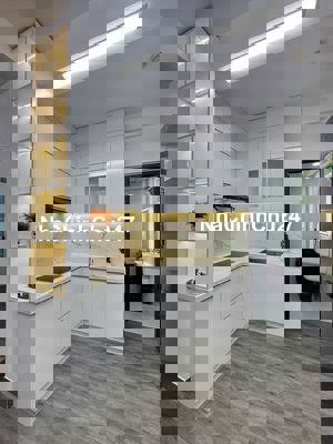 Chính chủ bán chung cư Vĩnh Phước 100% nội thất mới sát biển Hòn Chồng