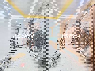 PHỐ XỐM "CHÍNH CHỦ BÁN NHÀ DT 36M " 5 TầNG