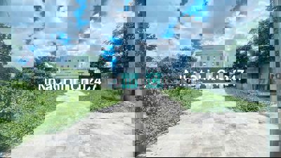 Nhà xưởng ngộp cần bán gấp . 871m thổ cư 300m, sổ hồng chính chủ