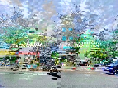 ANH TÔI CHÍNH CHỦ GỬI BÁN LÔ ĐẤT 130M2, SHR, CÔNG CHỨNG TRONG NGÀY