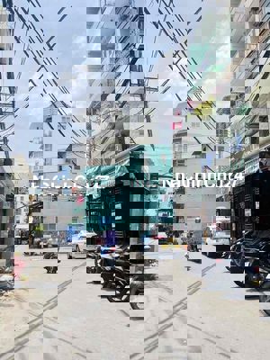 CHỦ BÁN NHÀ KHU BÀU CÁT-CÁCH ĐẦM SEN 10P- 3 TẦNG CHỈ 5 TỶ CÒN TL MẠNH