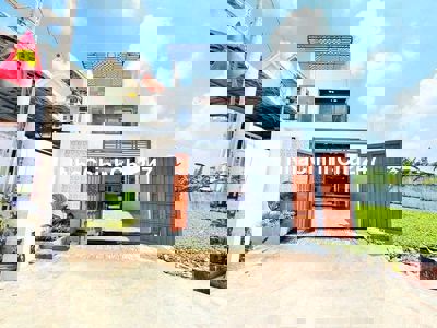 Tôi chính chủ kẹt tiền cần bán căn nhà ngay trung tâm xã Mỹ hạnh nam