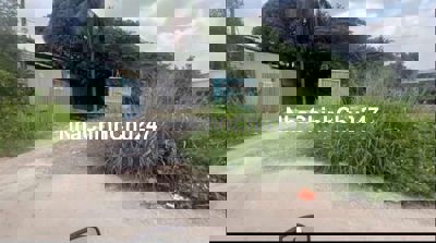 Đất chính chủ 3 mặt tiền cần bán.
5tỷ - 91m