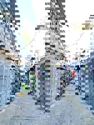 BÁN NHÀ CHÍNH CHỦ 15 NĂM_3 TẦNG_NỞ HẬU_KHÔNG QUI HOẠCH_GIÁ CHỈ 5tỷ