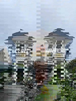 CHỦ CẦN TIỀN GIẢM GIÁ 2 TỶ Cần bán BIỆT THỰ SÂN VƯỜN KIỂU NHẬT tại Địn