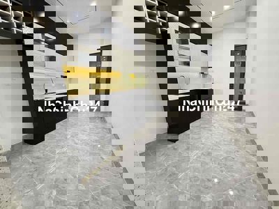 Chính chủ bán nhà Lê Thanh Nghị - 46m2 - Mặt tiền khủng - Đường Thông