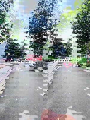 CHÍNH CHỦ BÁN GẤP CĂN NHÀ CẤP 4-  SHR CÔNG CHỨNG TRONG NGÀY