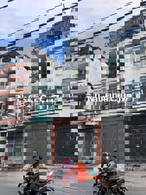 CẦN SANG CHỦ MỚI CHO CĂN NHÀ NẰM NGAY MẶT TIỀN HỒ VĂN CỐNG BÌNH DƯƠNG