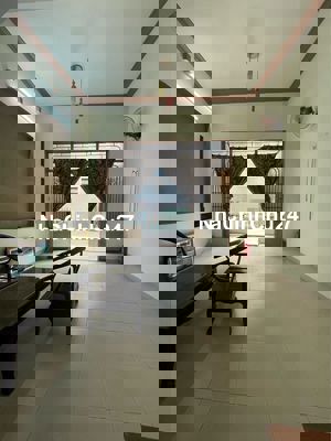 Nhà Cù Chính Lan đầu kiệt