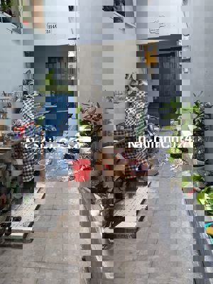 Chính chủ cần bán nhà hẻm Nguyễn Trãi - Quận 1