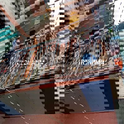 Bán nhà chính chủ quận 8 hẻm ba đình