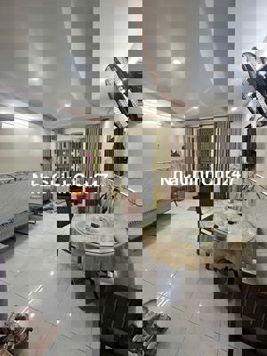 Nhà bán chính chủ khu VIP Bông Sao P5 Q8