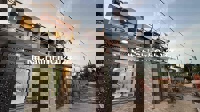 Chính Chủ gửi bán Nhà Mới hoàn công giá rẻ gần chợ bình chánh