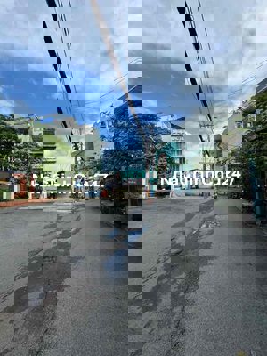 蓉房地产  CHỈ 2 TỶ HƠN - CHÍNH CHỦ CHƯA QUA ĐẦU TƯ - NHÀ 2 TẦNG - MẶT TIỀN