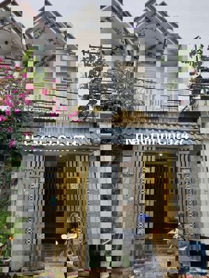 🆘CHÍNH CHỦ GỬI BÁN NHÀ Ở ĐƯỜNG PHAN VĂN HỚN,XÃ BÀ ĐIỂM GẦNCHỢ ĐẠI HẢI