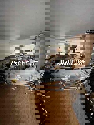 Chủ cần tiền nên bán ngôi nhà gắn bó từ lâu.