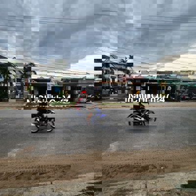 Bán nhà mặt tiền đường 821 (chính chủ)