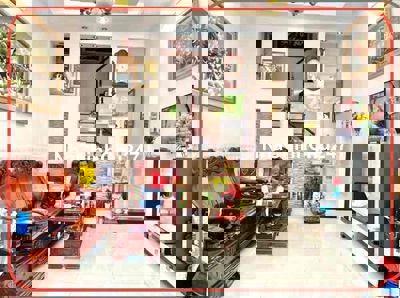 EM CHỦ- MTNB DÂN CHỦ 4x16M Đúc 4 TẤM NHÀ MỚI CHỈ 10,8 tỷ