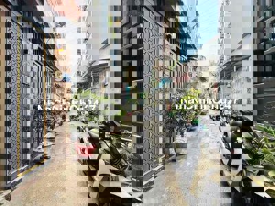 CHÍNH CHỦ BÁN NHÀ MỚI XÂY