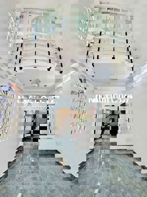 NHỈNH 6TY,NHÀ ĐẸP 40M2,3PN HẺM THÔNG,CHỦ GẤP BÁN