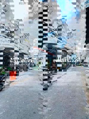 CHÍNH CHỦ GỬI BÁN GẤP NHÀ 1TY860